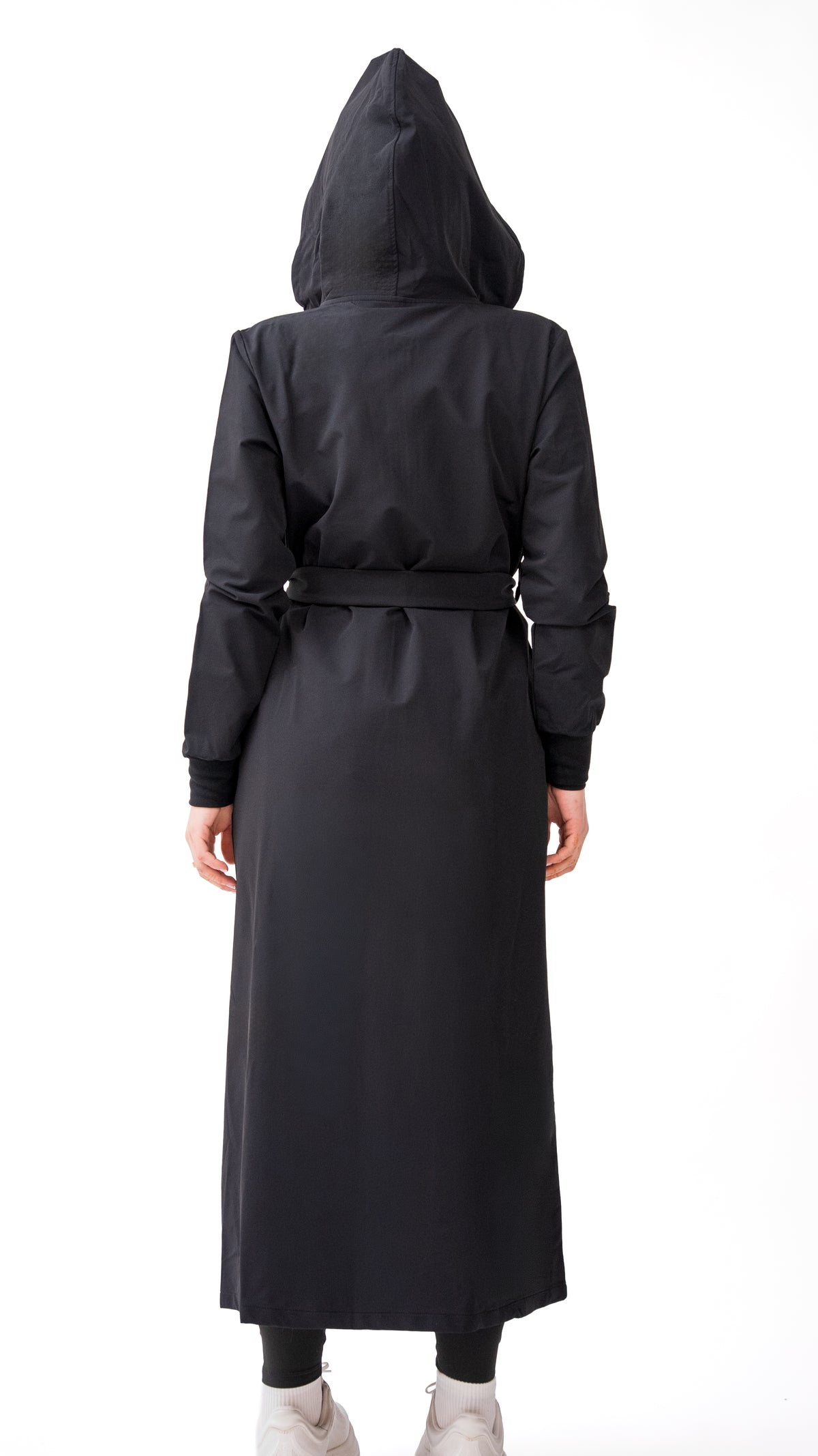 Céleste Cloak worn over the Composure Set, modest gym wear